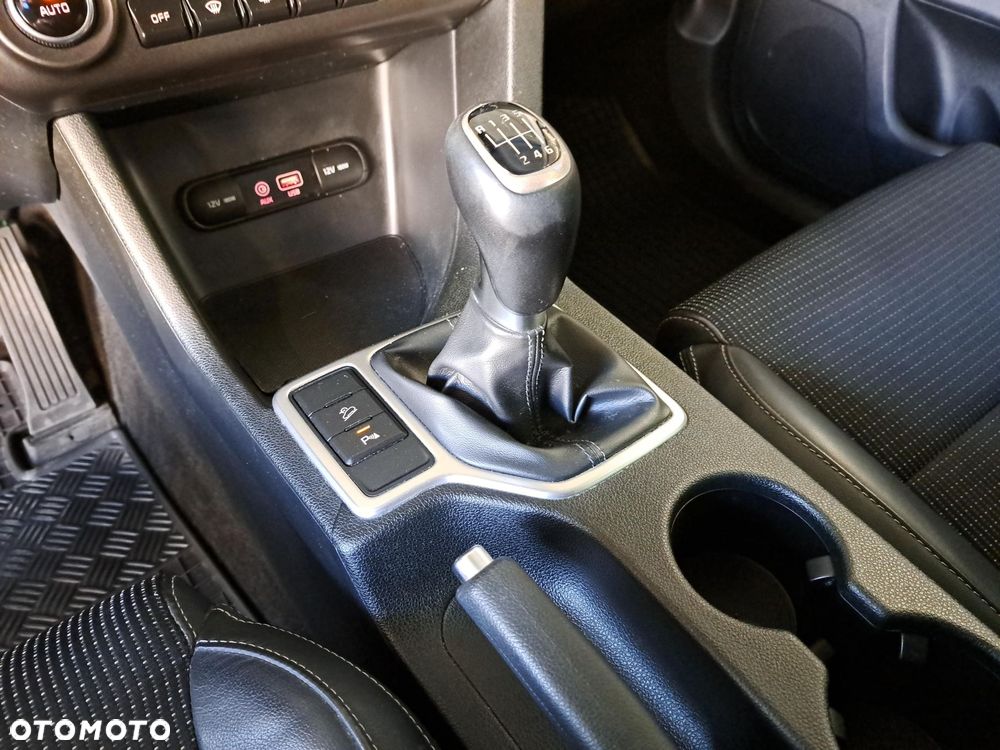 Kia Sportage 1.6 GDI L 2WD - 27