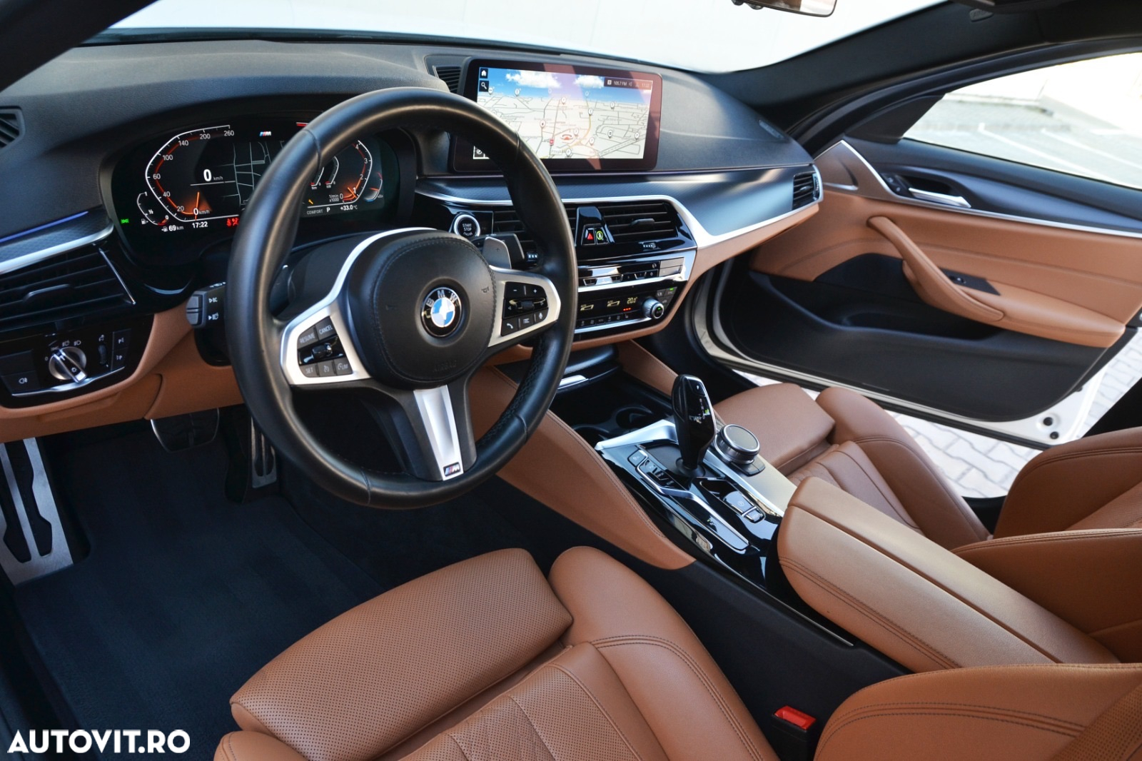 BMW Seria 5 520i Touring Aut. - 14