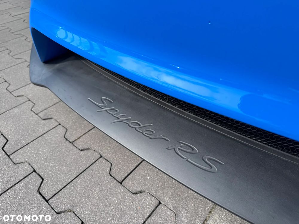 Porsche 718 Spyder - 9