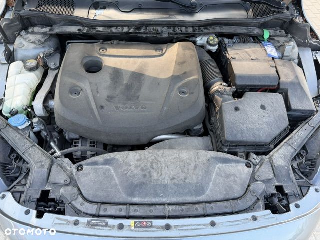 Volvo V40 D4 Drive-E Momentum - 26