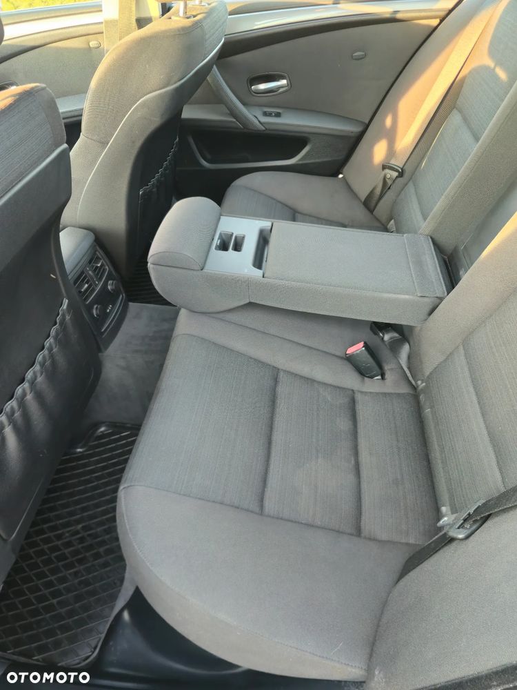 BMW Seria 5 520d - 16