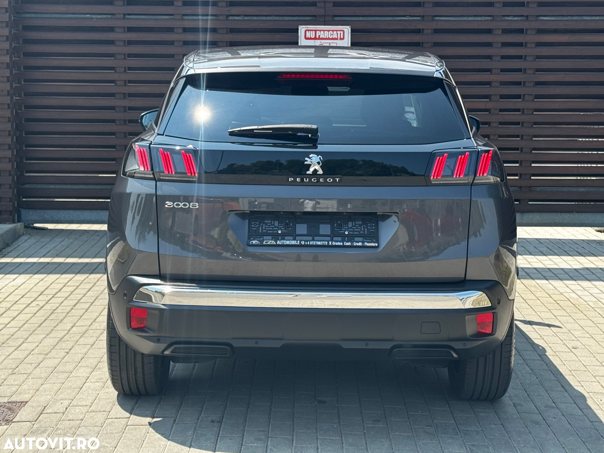 Peugeot 3008 PureTech 130 Stop & Start GPF EAT8 Allure - 9