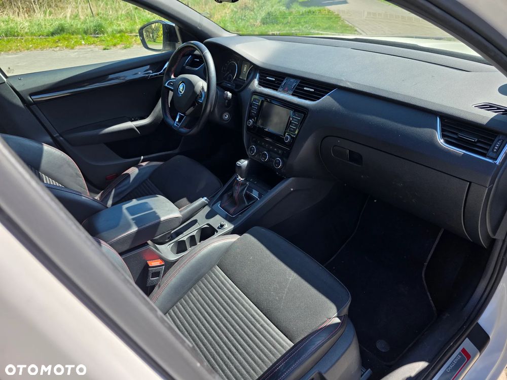 Skoda Octavia 2.0 TDI RS - 10