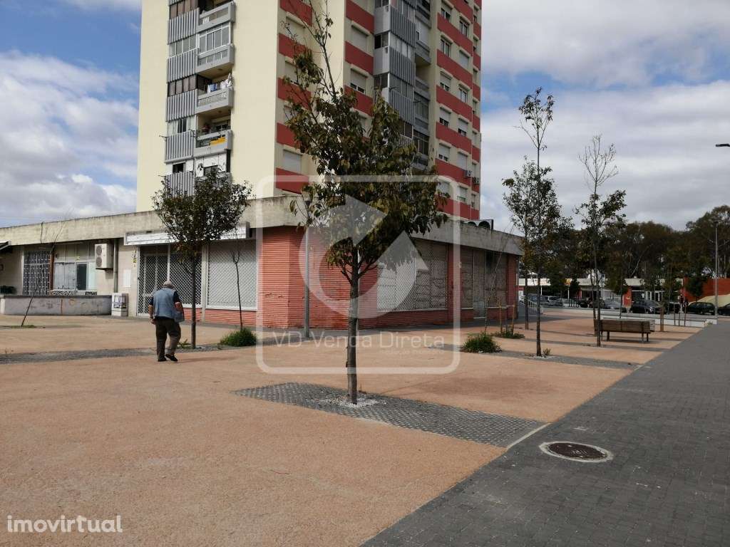 Loja na Cidade Sol com 269m2, com extração de fumos e grades de seg... - Grande imagem: 4/21