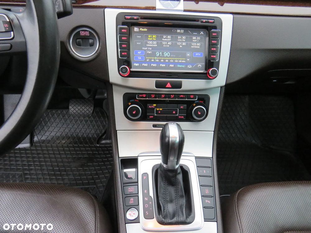 Volkswagen Passat 1.8 TSI Automatik Highline - 23