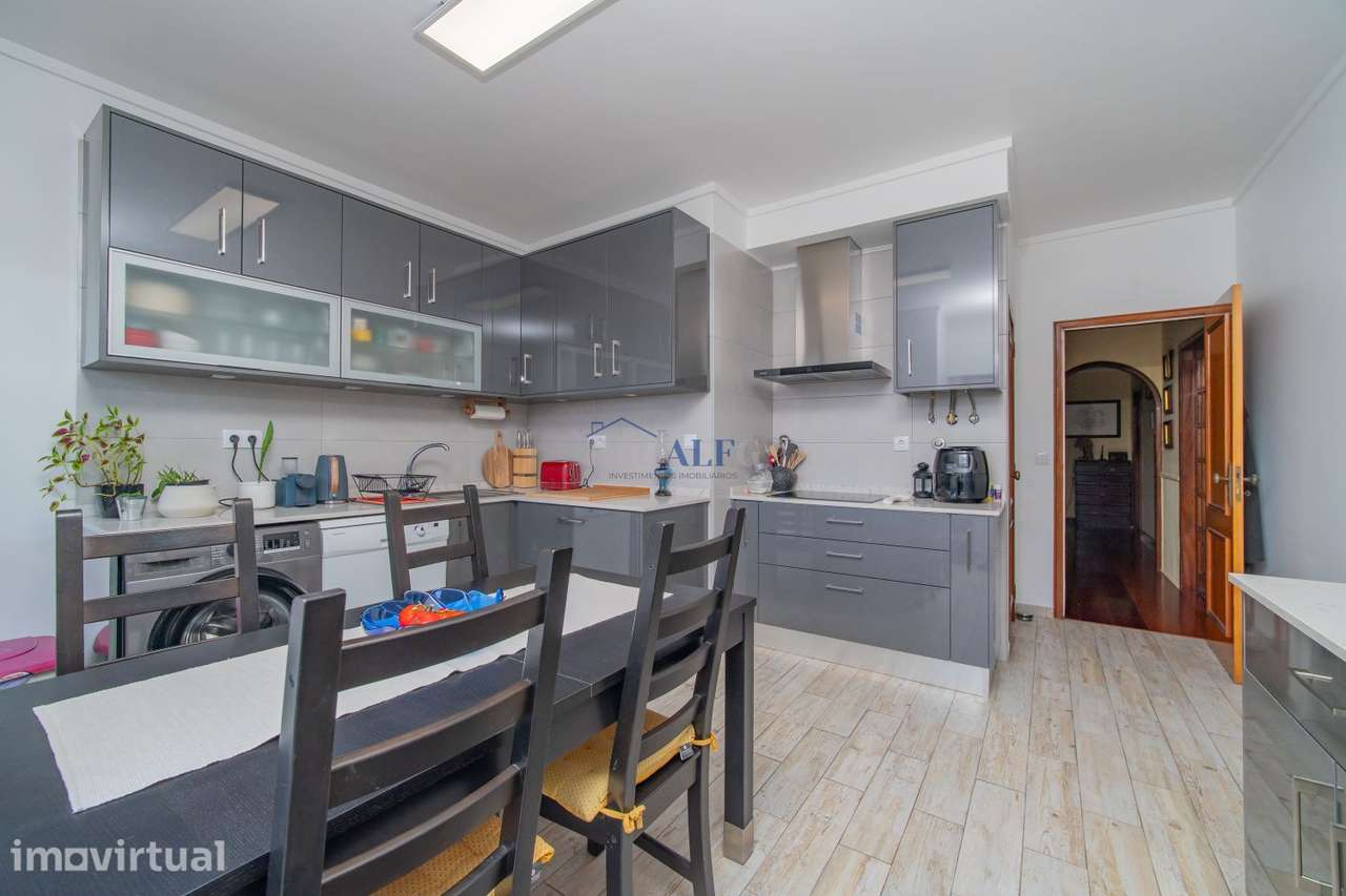 Apartamento T3 em Carnaxide,  junto Escola Camilo Castelo Branco - Grande imagem: 4/34