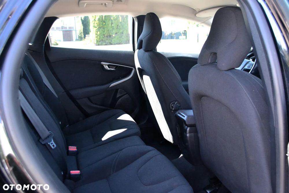 Volvo V40 D2 Kinetic - 10