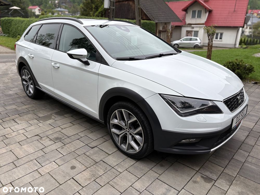 Seat Leon 2.0 TDI DPF Start&Stop DSG XCELLENCE - 4