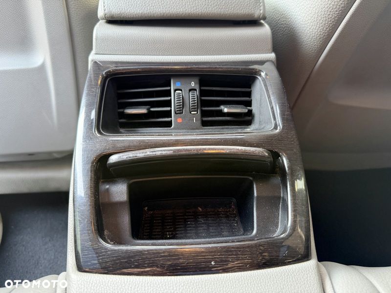BMW Seria 3 - 12