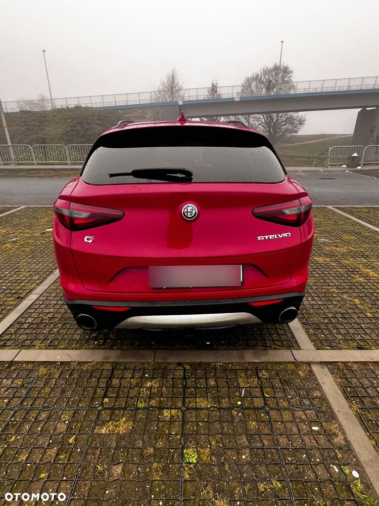 Alfa Romeo Stelvio 2.0 Turbo 16V AT8-Q4 Super - 11