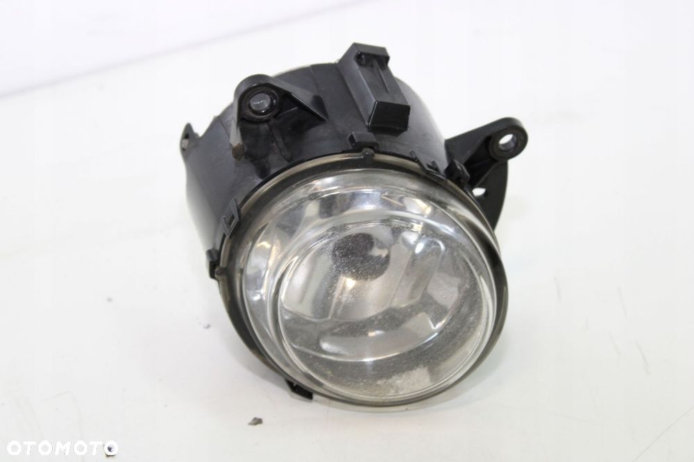 HALOGEN LAMPA PRZECIWMGIELNY MERCEDES ACTROS MP4 MP5 LEWY - 2