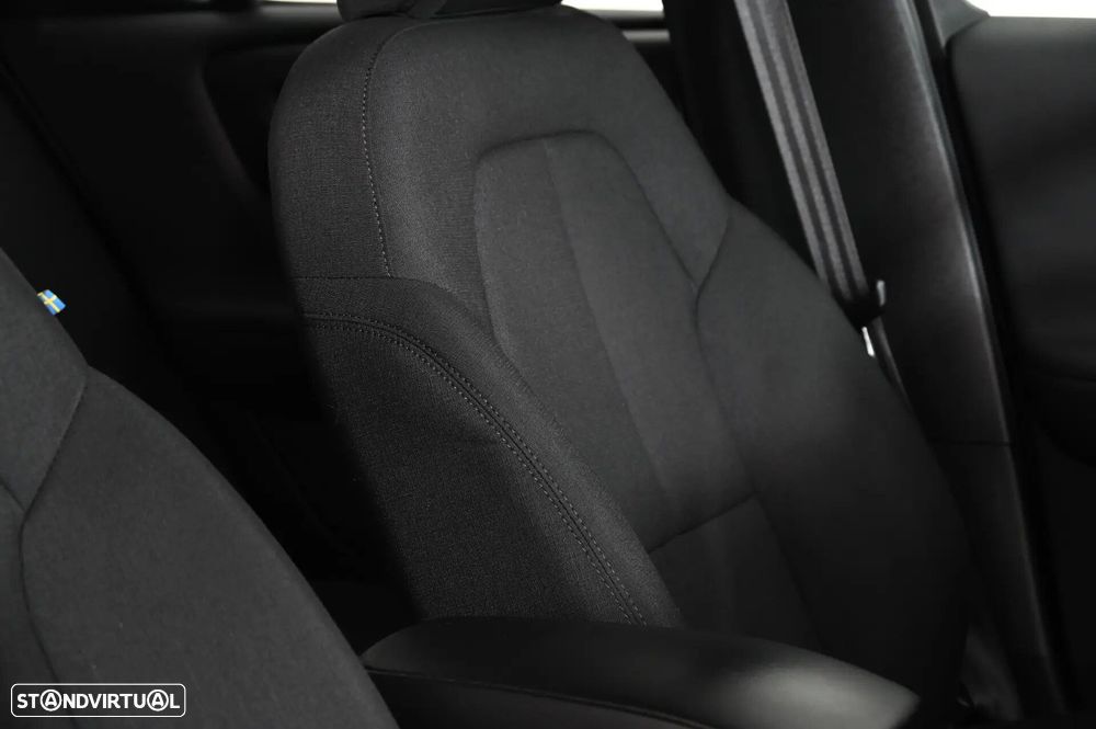 Volvo XC 40 1.5 T2 Momentum - 27