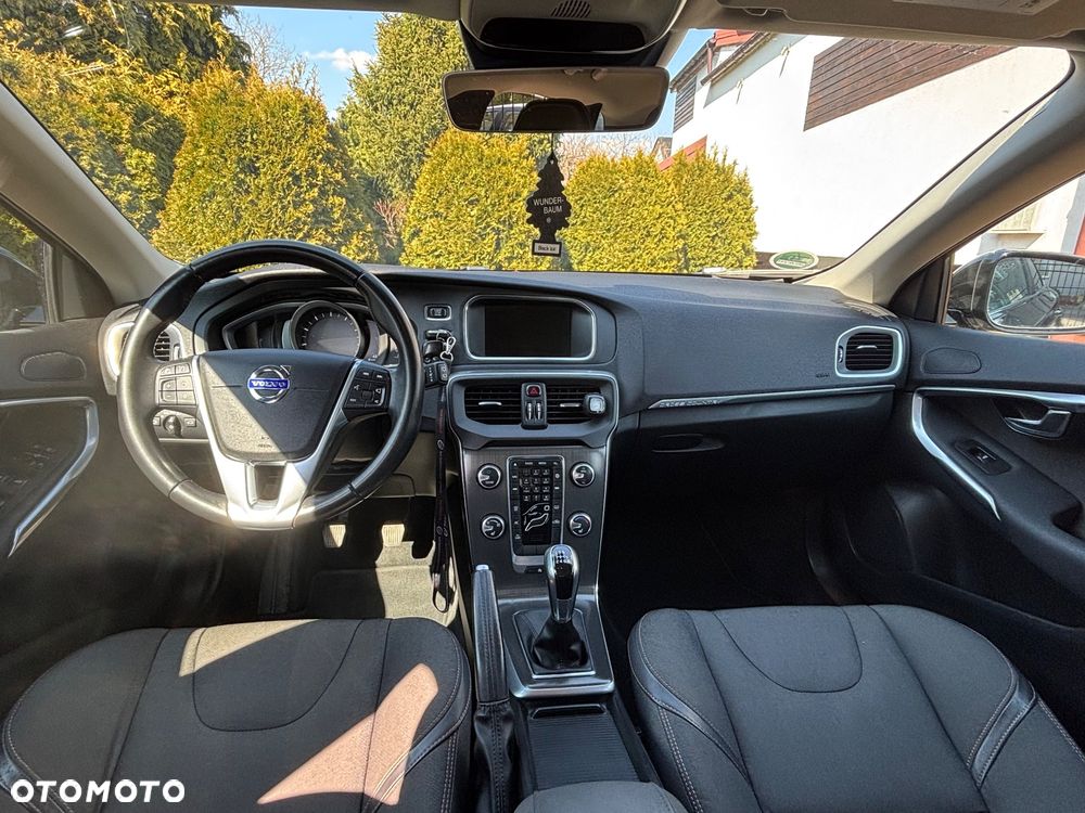 Volvo V40 Cross Country T3 Momentum - 13