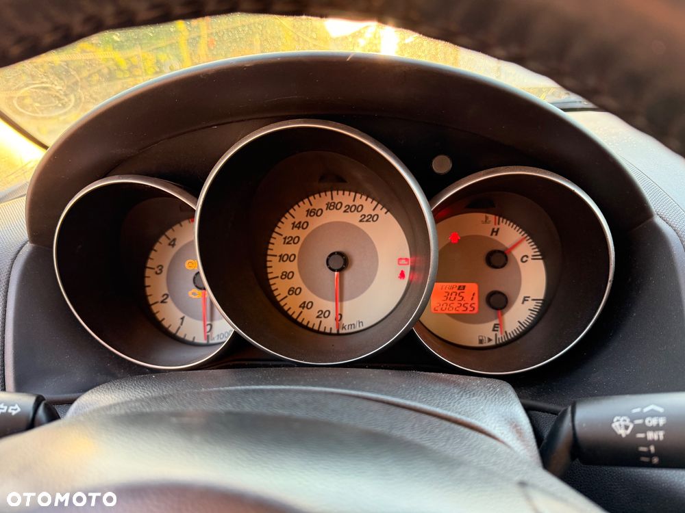 Mazda 3 1.6 CD Active + - 11