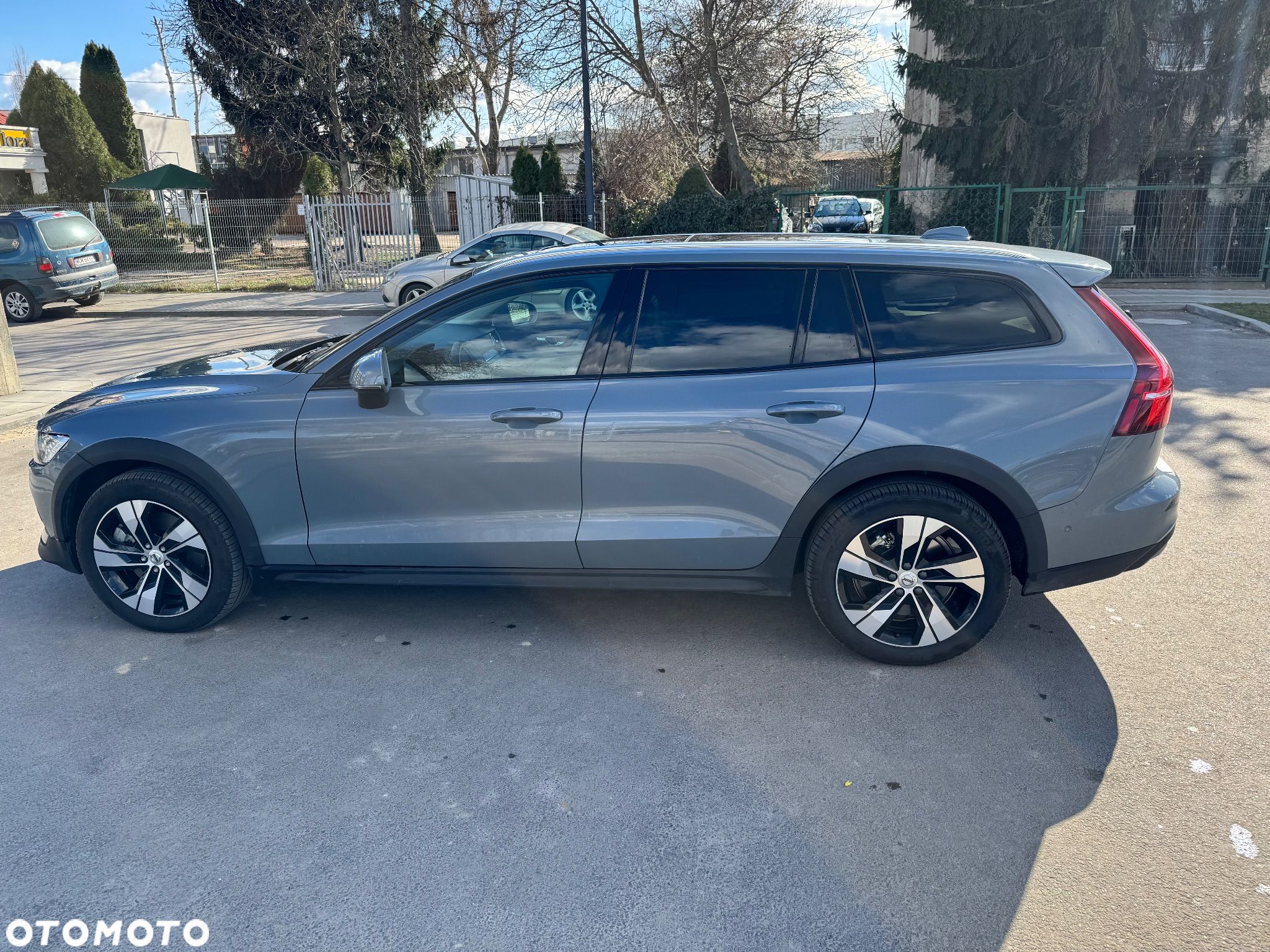 Volvo V60 Cross Country B5 B AWD Plus - 1
