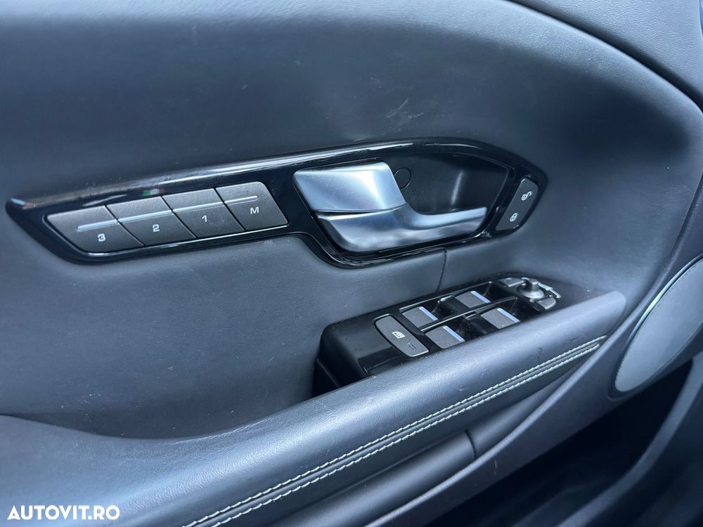 Land Rover Range Rover Evoque ver-350-d-4matic-9g--tronic-amg-line - 27