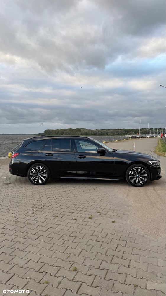 BMW Seria 3 320d Sport Line Shadow sport - 13