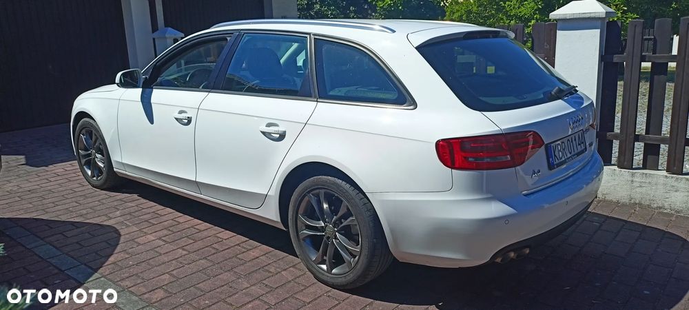 Audi A4 Avant 2.0 TDI DPF multitronic Ambiente - 29