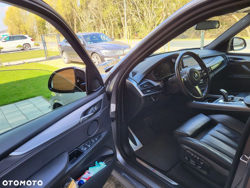 BMW X5 xDrive40d - 13