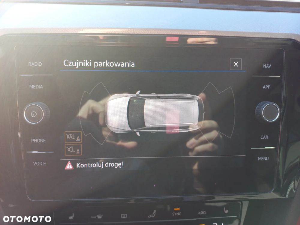 Volkswagen Passat 2.0 TSI Business DSG - 19