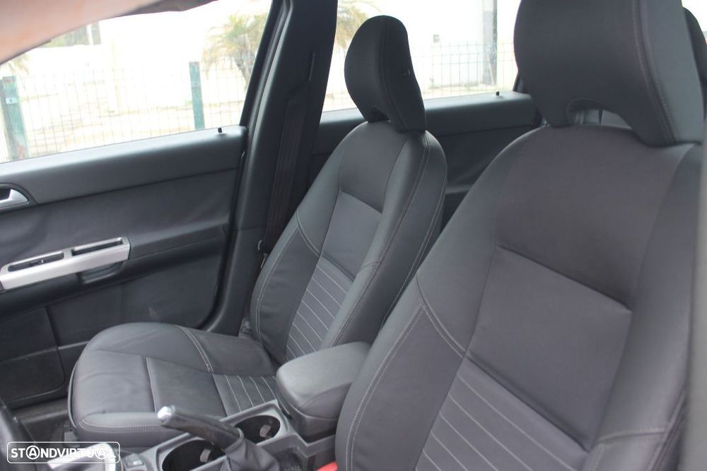 Volvo V50 de 2004 - 14