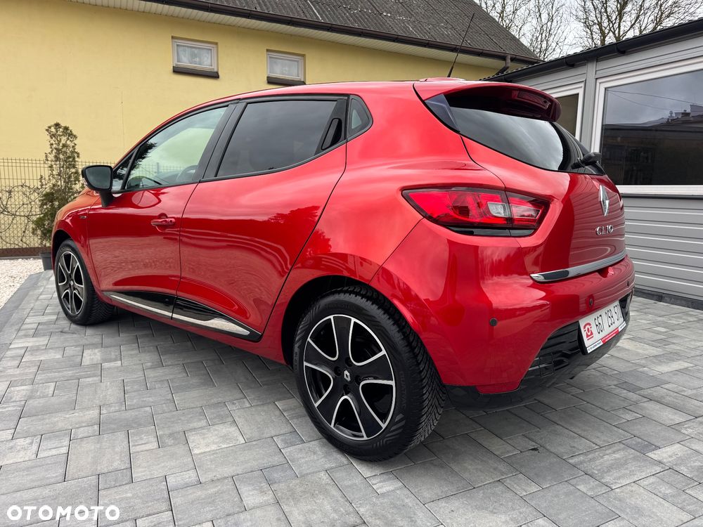 Renault Clio 1.2 16V 75 LIMITED - 14