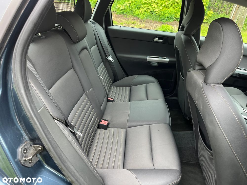 Volvo V50 DPF DRIVe Momentum - 19