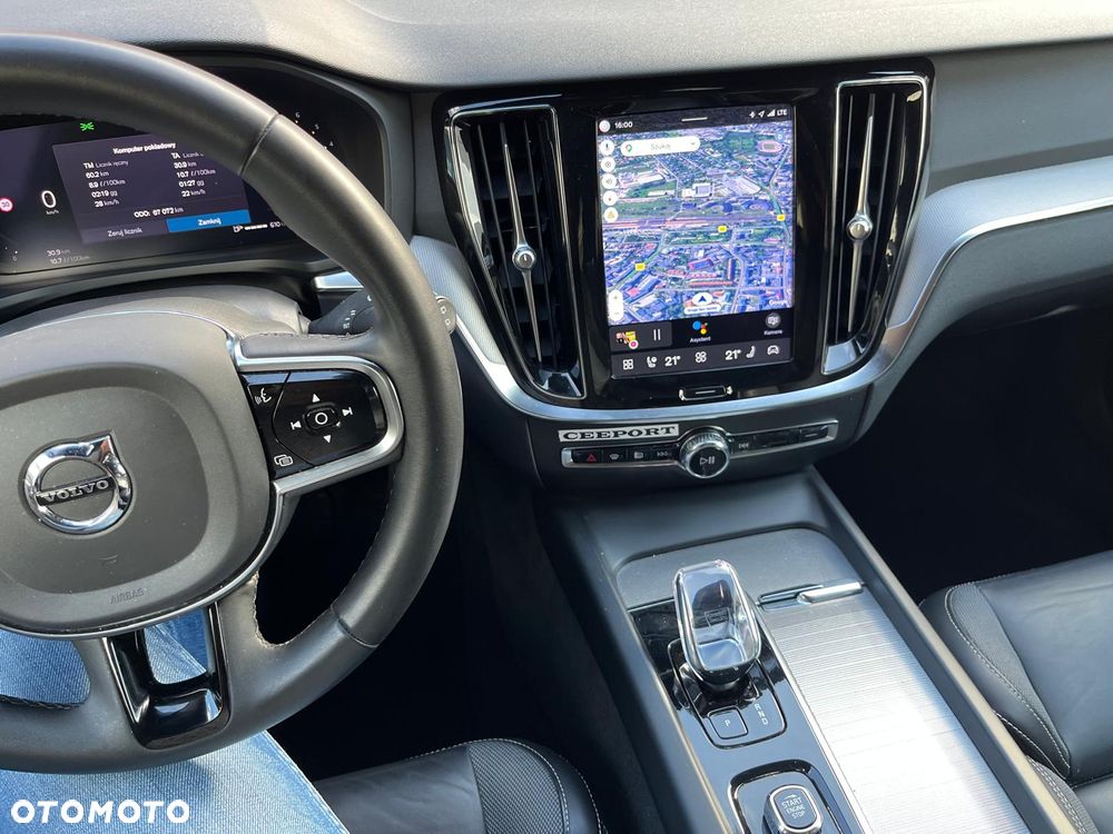 Volvo V60 B4 D Plus Dark - 10