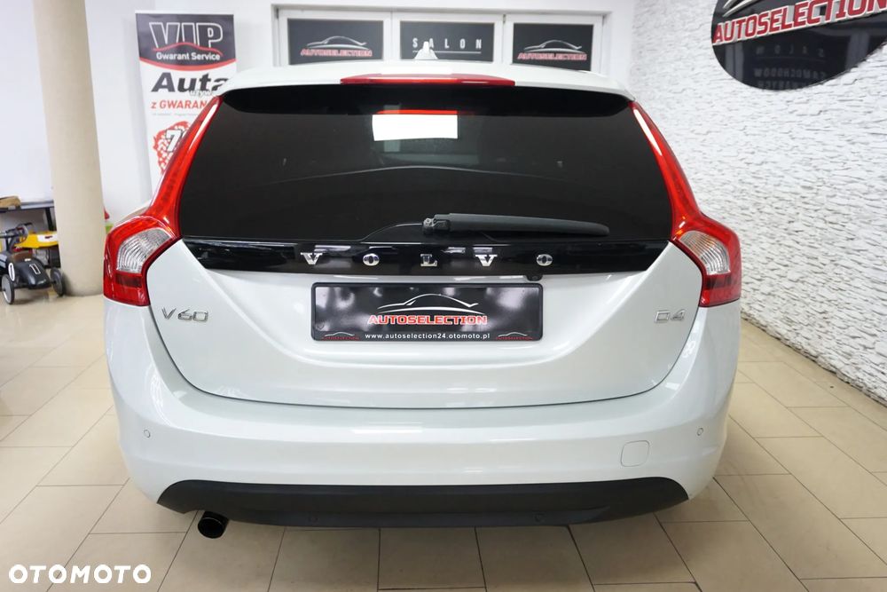 Volvo V60 D4 Geartronic Momentum - 5