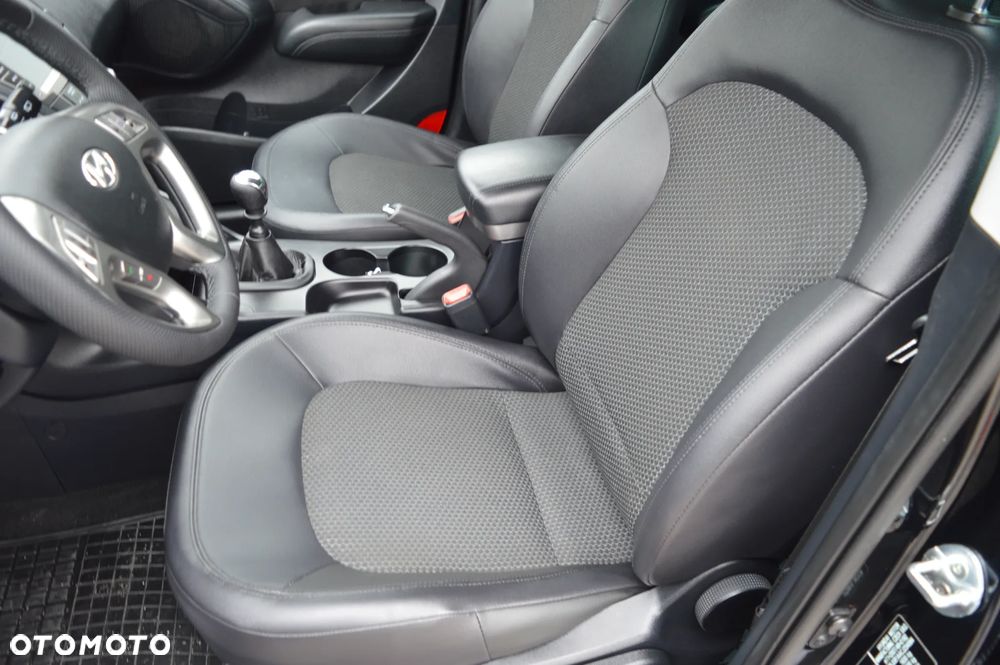Hyundai ix35 1.6 GDI Comfort 2WD - 18
