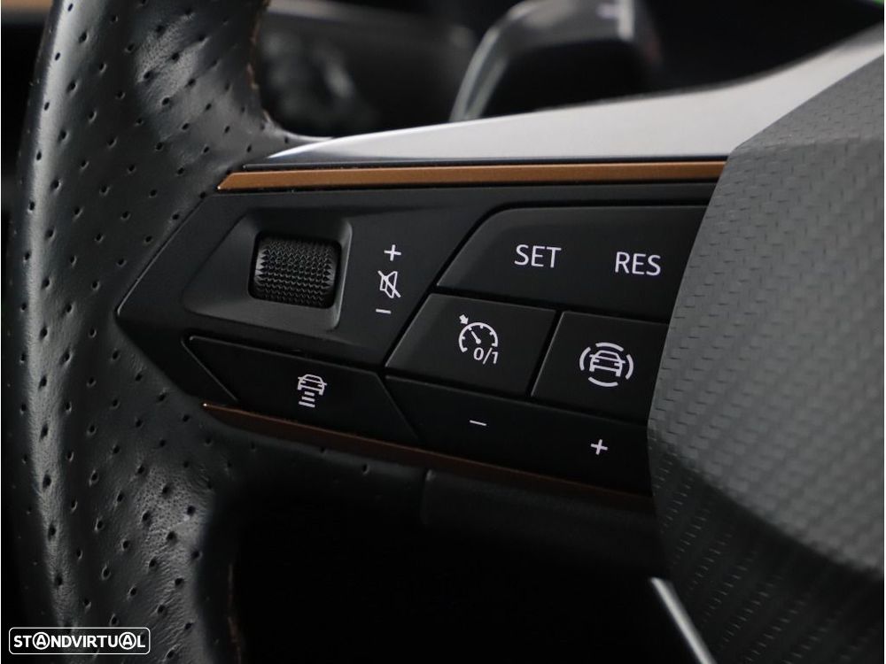 Cupra Formentor 1.4 e-Hybrid DSG VZ - 31
