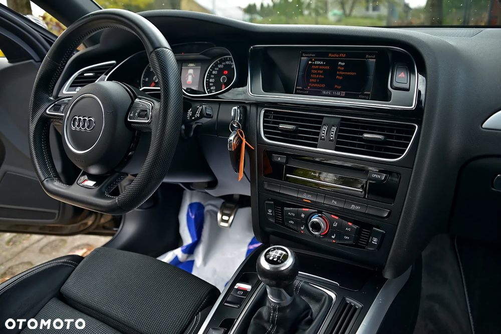 Audi A4 Avant 2.0 TDI DPF S line Sportpaket - 8