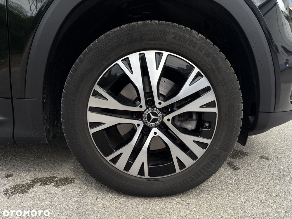 Mercedes-Benz GLB - 10