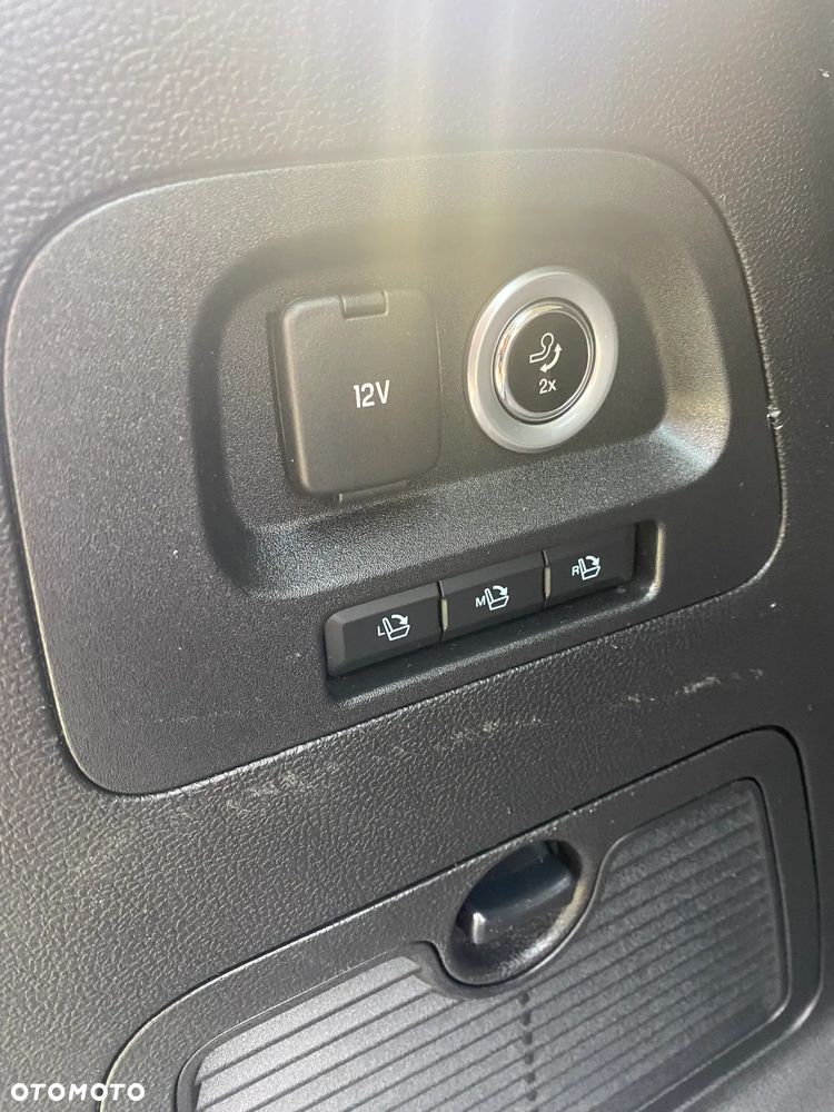 Ford S-Max 2.0 TDCi Titanium PowerShift - 25