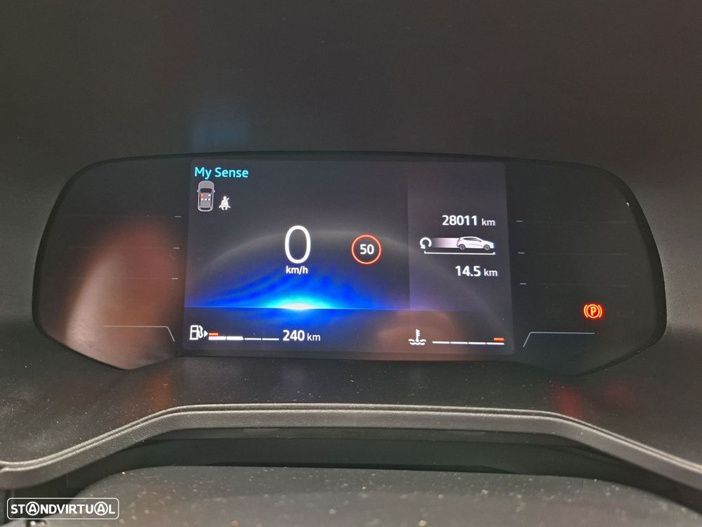 Renault Clio 1.0 TCe Techno — fotografia 17