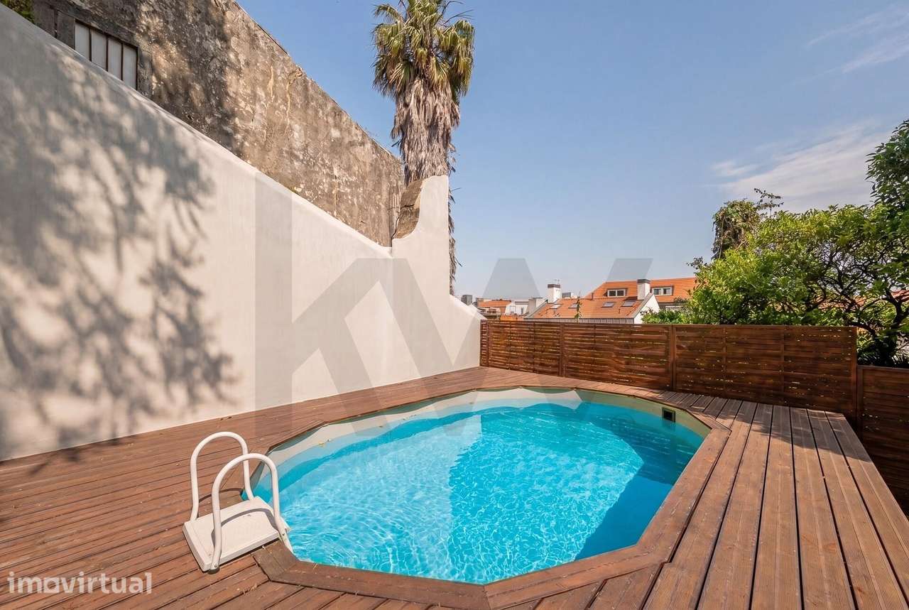 T2 com 221 m2 de espaço exterior e piscina junto à Avenida da Liberdad - Grande imagem: 3/36