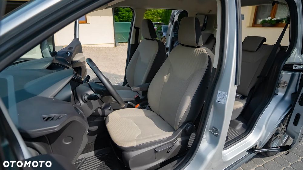 Ford Tourneo Courier 1.5 TDCi S&S Ambiente - 20