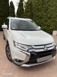 Mitsubishi Outlander 2.0 Instyle Navi 4WD CVT - 16