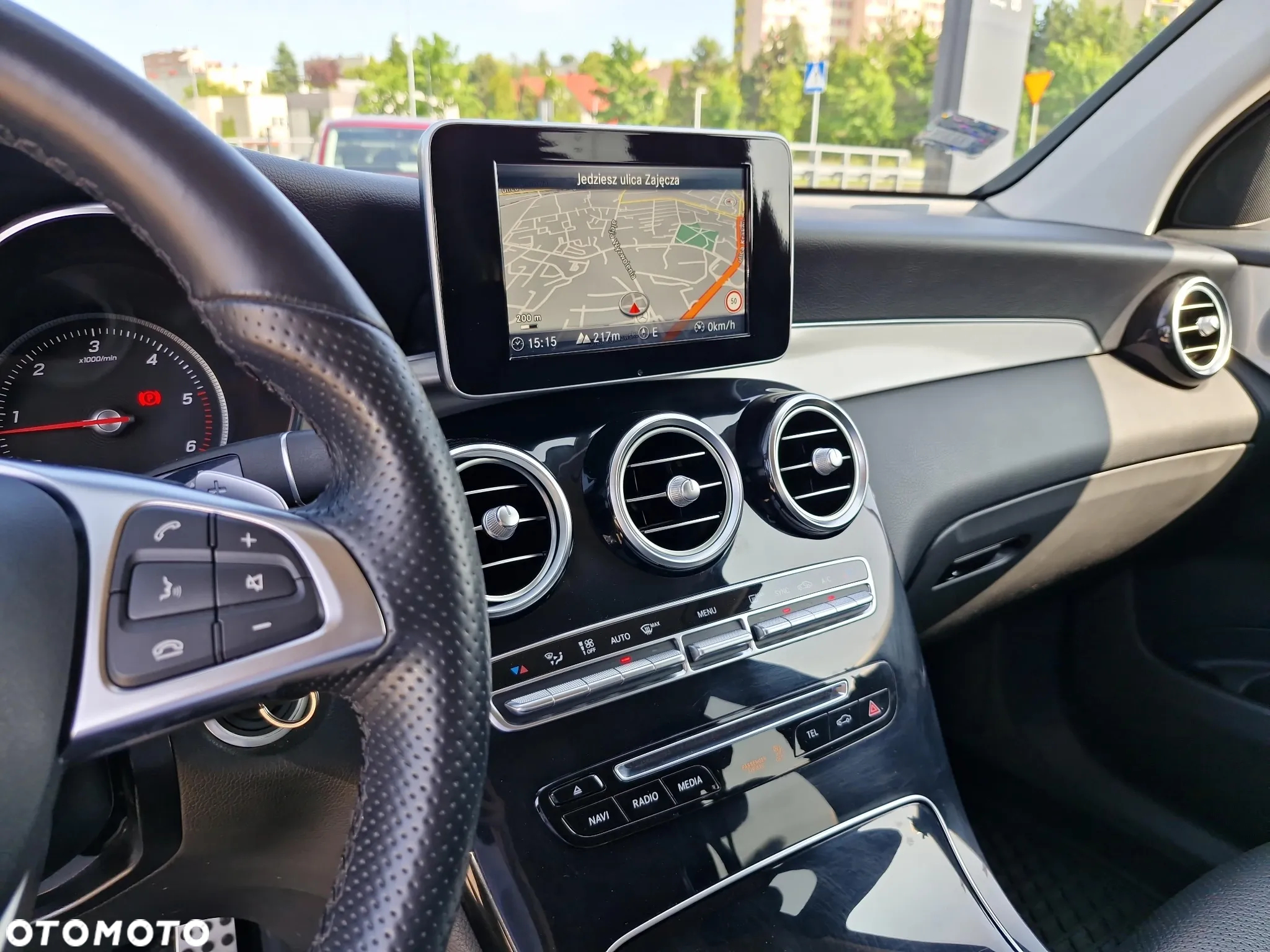 Mercedes-Benz GLC 250 d 4Matic 9G-TRONIC - 26