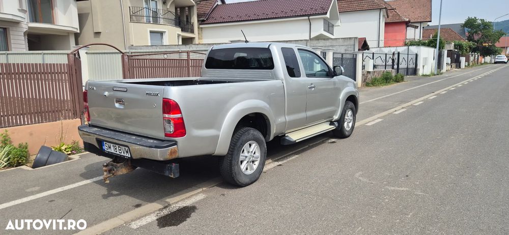 Toyota Hilux 4x4 Extra Cab DPF Comfort - 5