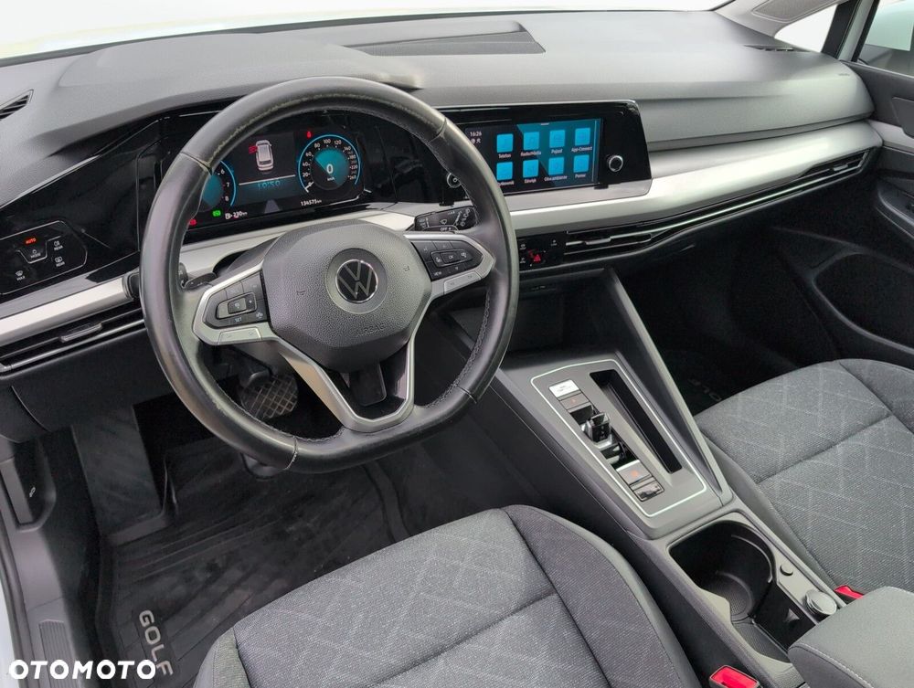 Volkswagen Golf Variant 1.0 eTSI Life DSG - 18