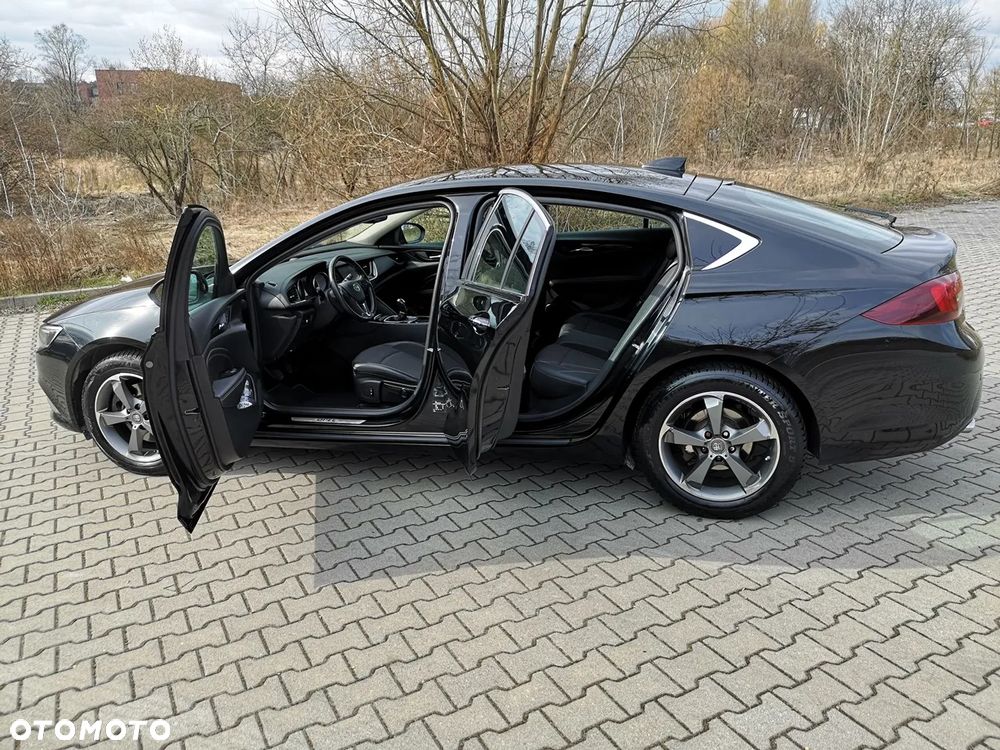 Opel Insignia 2.0 CDTI Exclusive S&S - 12