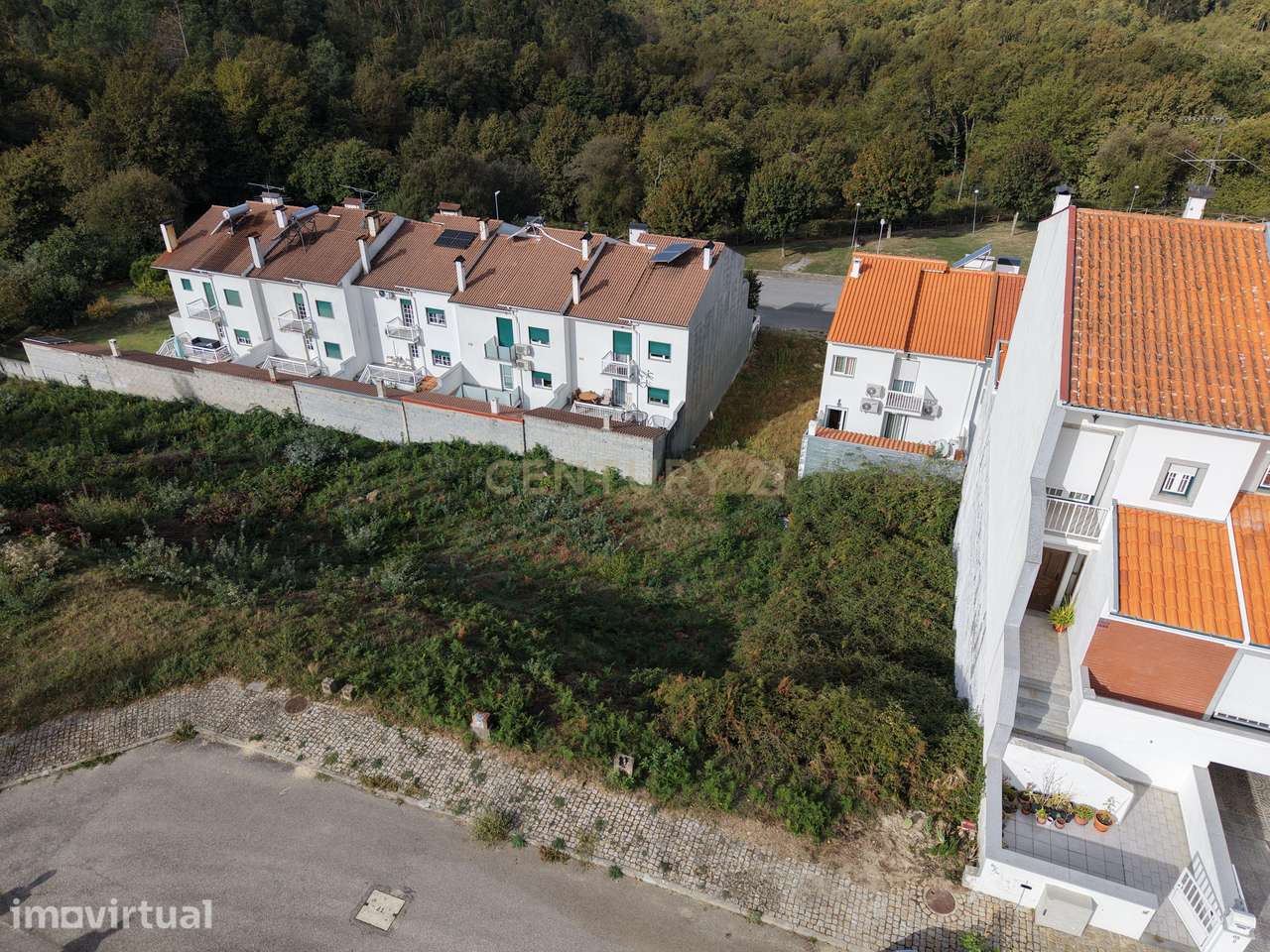 Lote para construção em Mundão, Viseu com boa localização - Grande imagem: 2/11