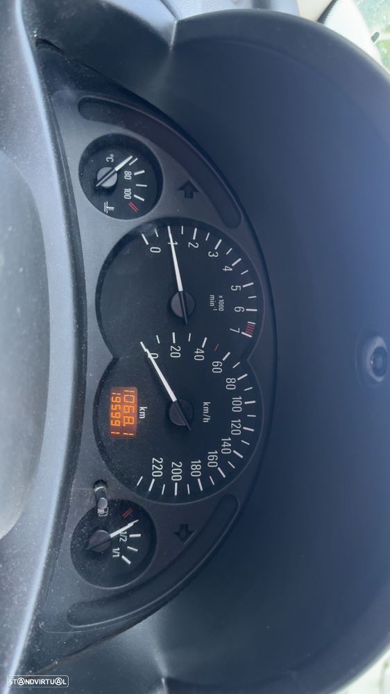 Opel Corsa 1.2 Twinport Silver - 11