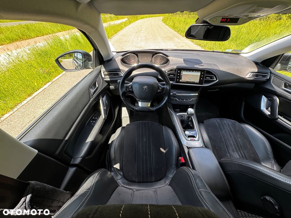 Peugeot 308 1.6 BlueHDi Allure S&S - 10