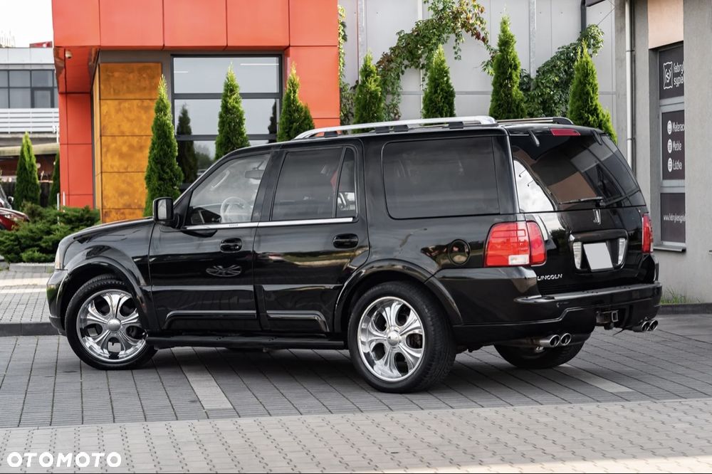 Lincoln Navigator 5.4 - 16