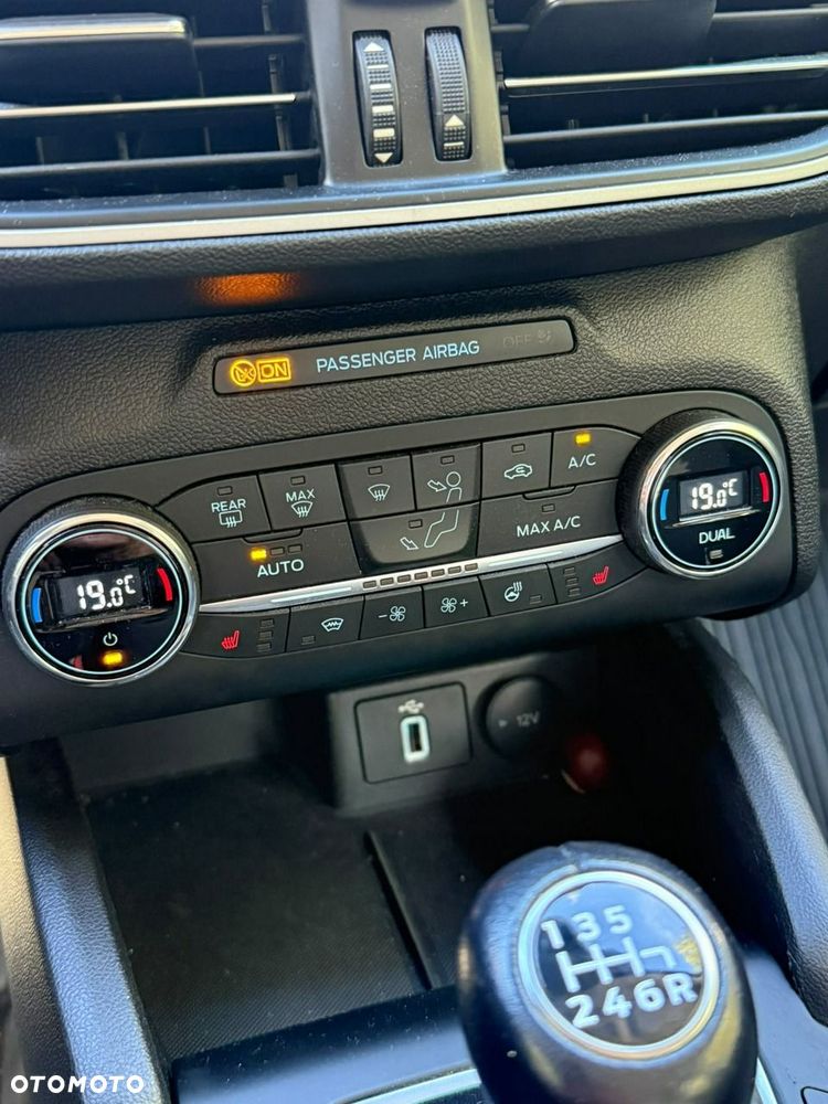 Ford Focus SW 1.0 EcoBoost Trend Edition - 27
