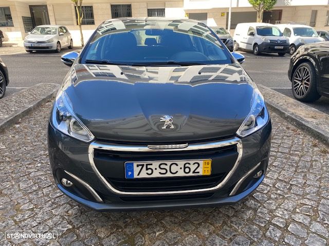 Peugeot 208 1.2 PureTech Style - 2