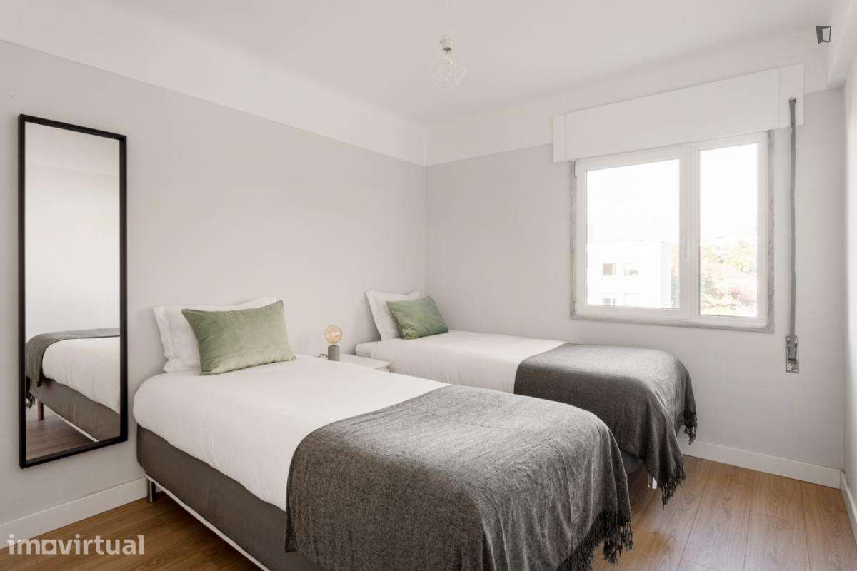 Apartamento com 2 quartos - localizado em Carnide Lisbon - Grande imagem: 2/30