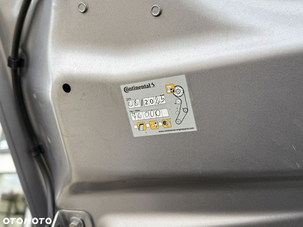 Peugeot 2008 PureTech 130 GT - 28
